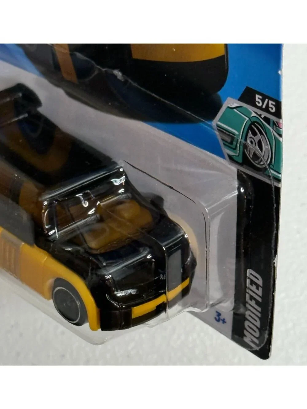 Hot Wheels 2025 Renault Espace F1 HW Modified 172/250 Yellow Diecast